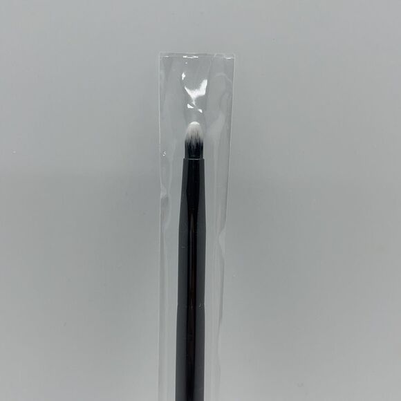 NWT Firma Beauty Precision Pencil Brush #205 - Picture 5 of 5